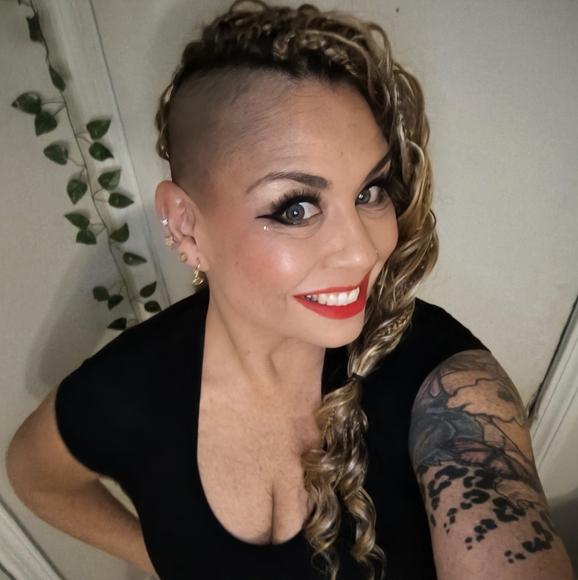 Meet your Posher, Chazzy - Picture 1 of 1